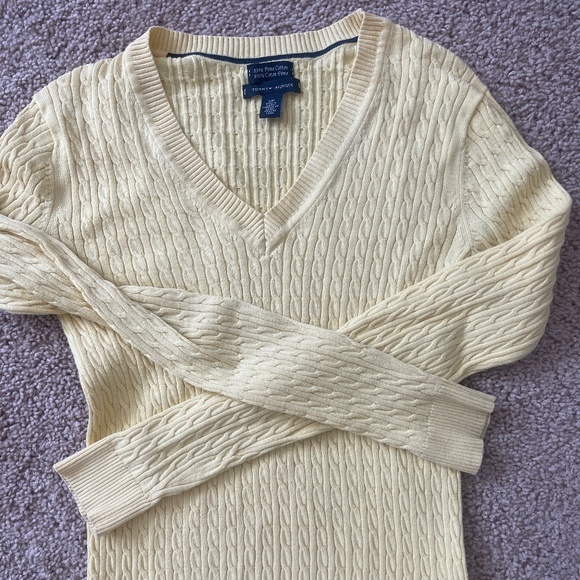 Tommy Hilfiger cable knit sweater size small - Picture 1 of 3